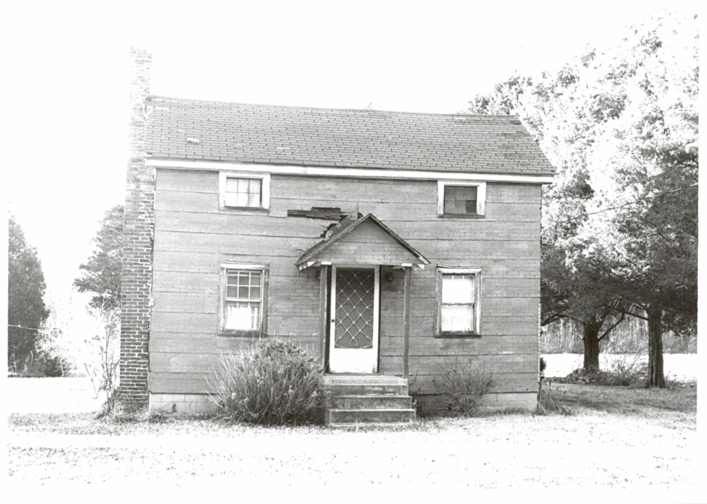 Knox Home, 2500 block Aurora Road